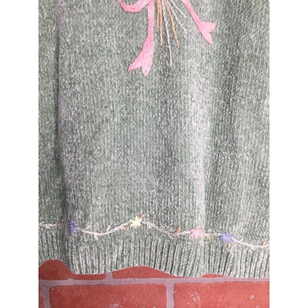 Vintage womens sweater embroidered flowers bouquet grannycore pastel - Picture 3 of 8